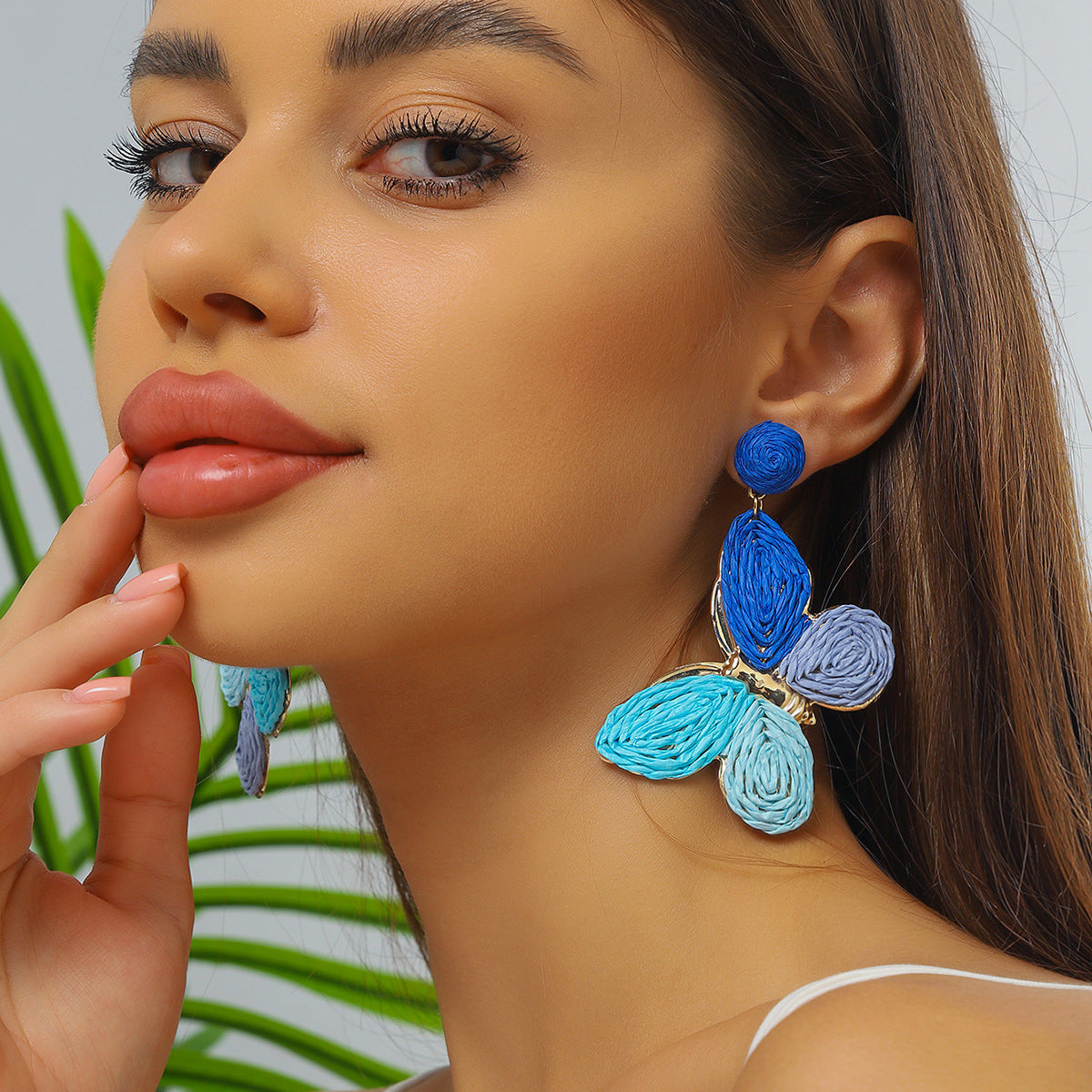 Raffia Colorful Butterfly Earrings, Gradient Ramp Raffia Straw Wrapped Statement Butterflies Handmade Earring for Women, Summer Mix Color Boho Dangle Tropical Beach Jewelry Gift