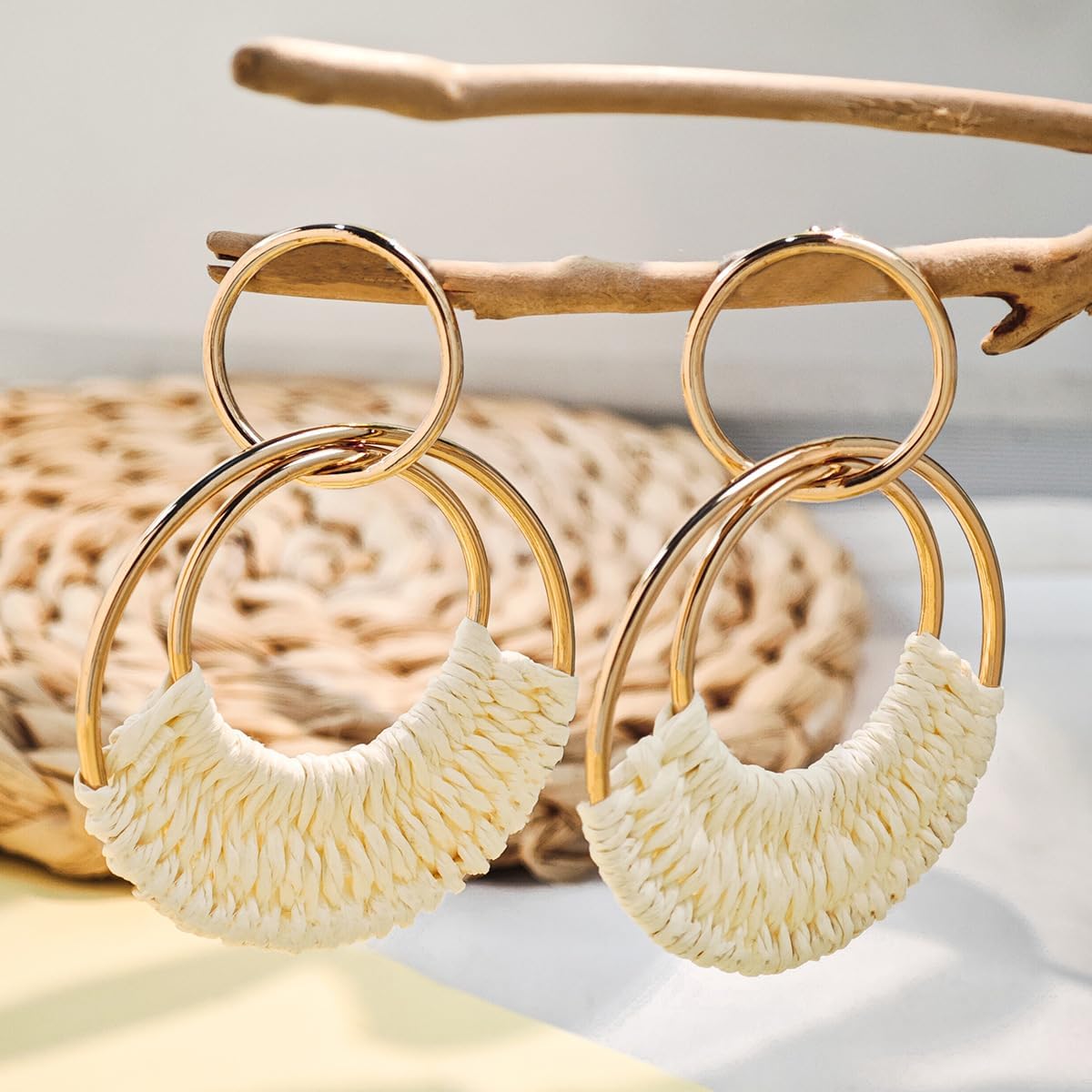Summer Raffia Round Circle Earrings, Raffia Straw Wrapped Handmade Earring for Women, Boho Dangle Statement Tropical Beach Jewelry Gifts for Women
