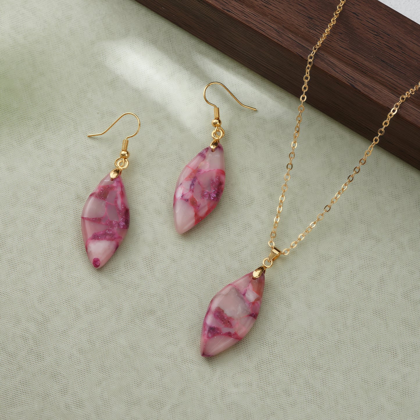 Natural Healing Stone Pendant Emperor Stone 18K Gold Plated Necklaces and Earrings Set for Women Friends, Sister, Mom, Natural stone Pendant Healing boho Friendship Jewelry Inspirational Gifts