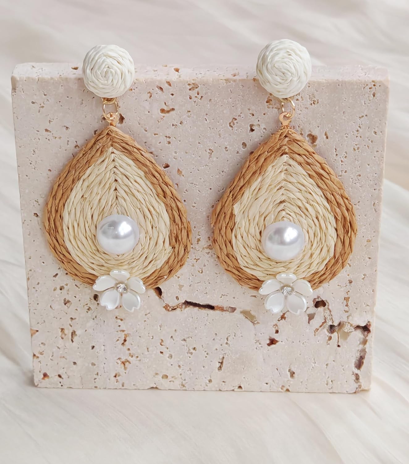 Elegant Water Drop Pearl Earrings with Small Flower, Raffia Straw Wrapped Handmade Bobo Earring for Women, Beach Drop Dangle Statement Jewelry Gifts for Women