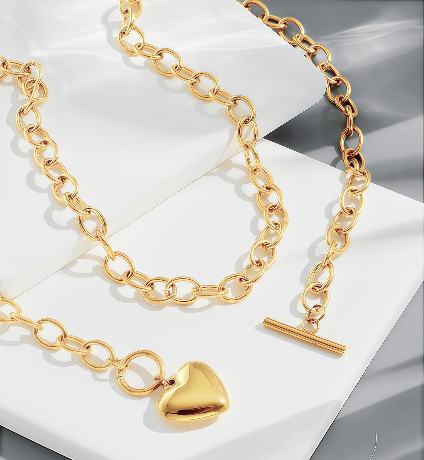 YEATMUE Chunky Paperclip Chain Heart Necklace for Women, Puffy Gold Heart Pendant Necklaces Gifts On Birthday Holidays for Women
