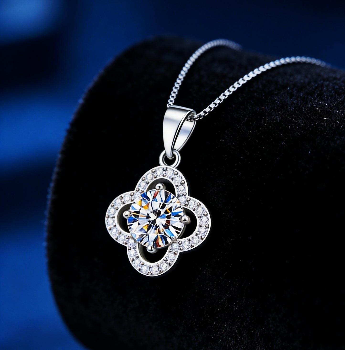 1 CT Moissanite Pendant Necklace 18K White Gold 925 Sterling Silver Plated Four Leaf Clover Pendant Necklace for Women Wife Mom