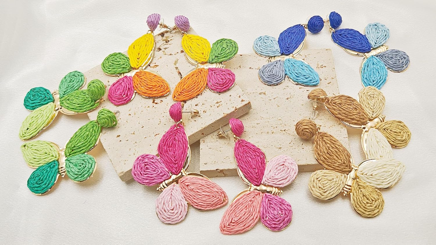 Raffia Colorful Butterfly Earrings, Gradient Ramp Raffia Straw Wrapped Statement Butterflies Handmade Earring for Women, Summer Mix Color Boho Dangle Tropical Beach Jewelry Gift