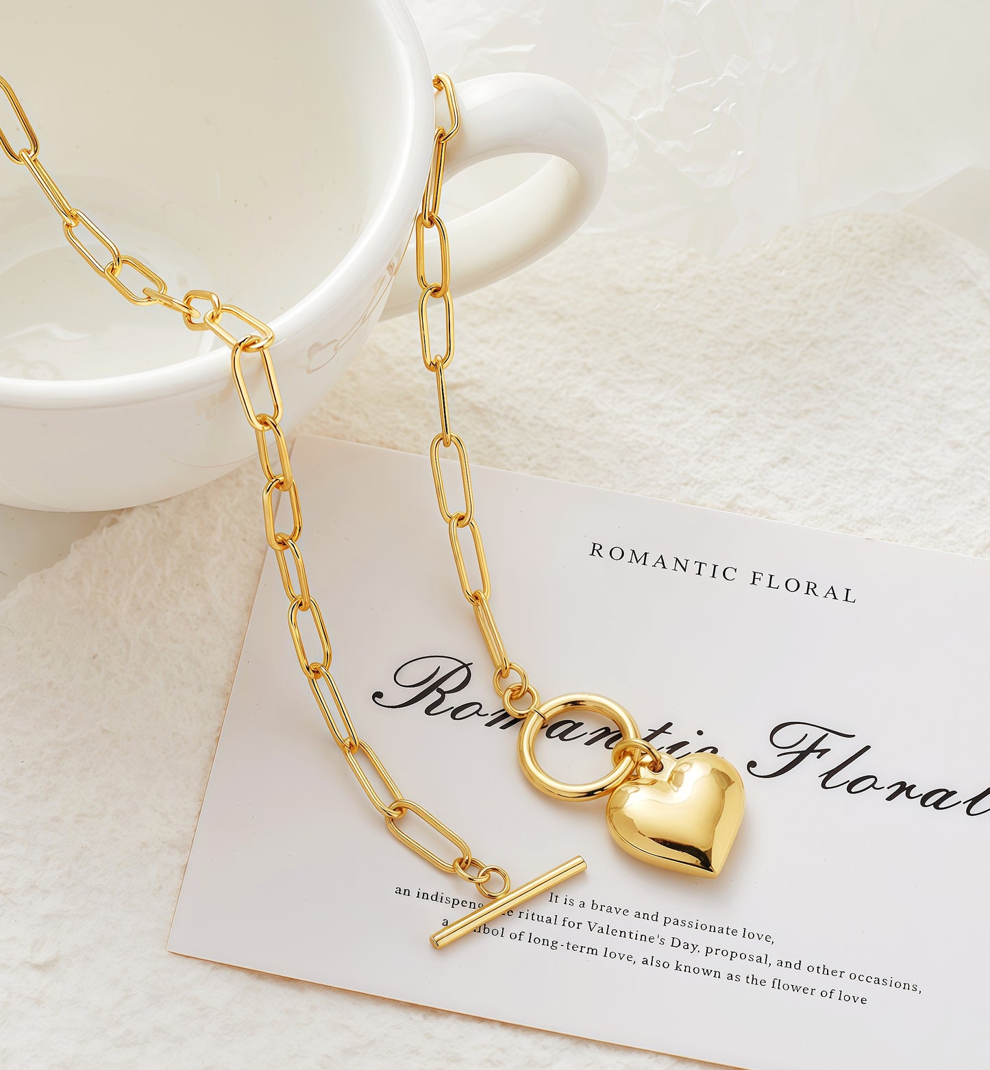 YEATMUE Heart Necklace for Women 14K Gold Plated Trendy Heart Choker Lover Pendant Hypoallergenic Fashion Gold Necklace for Women Love Jewelry Gift for Women